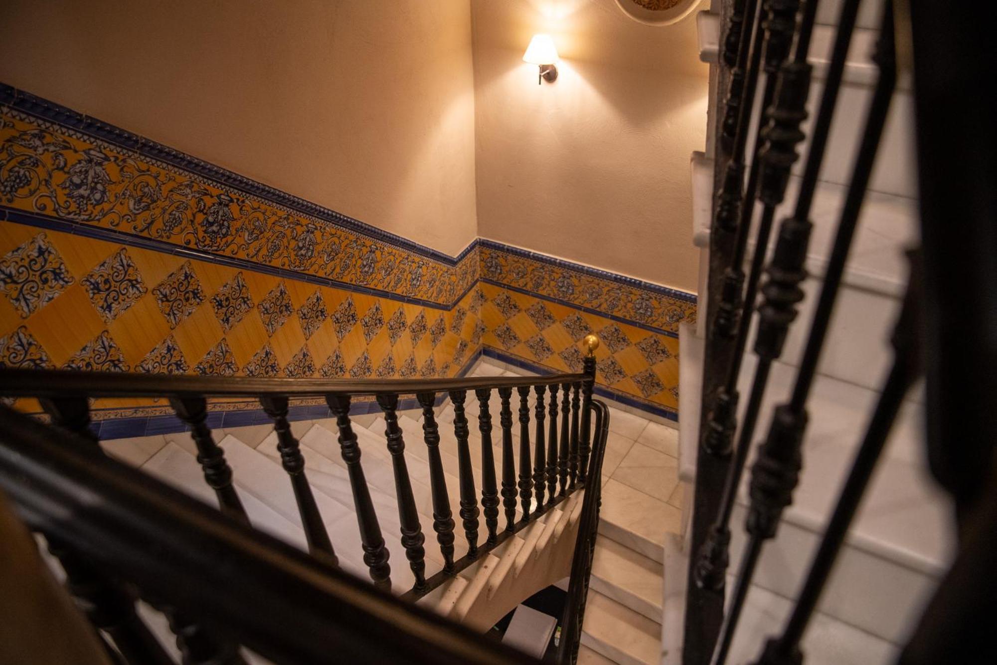 Honest Sevilla Hotel, Seville
